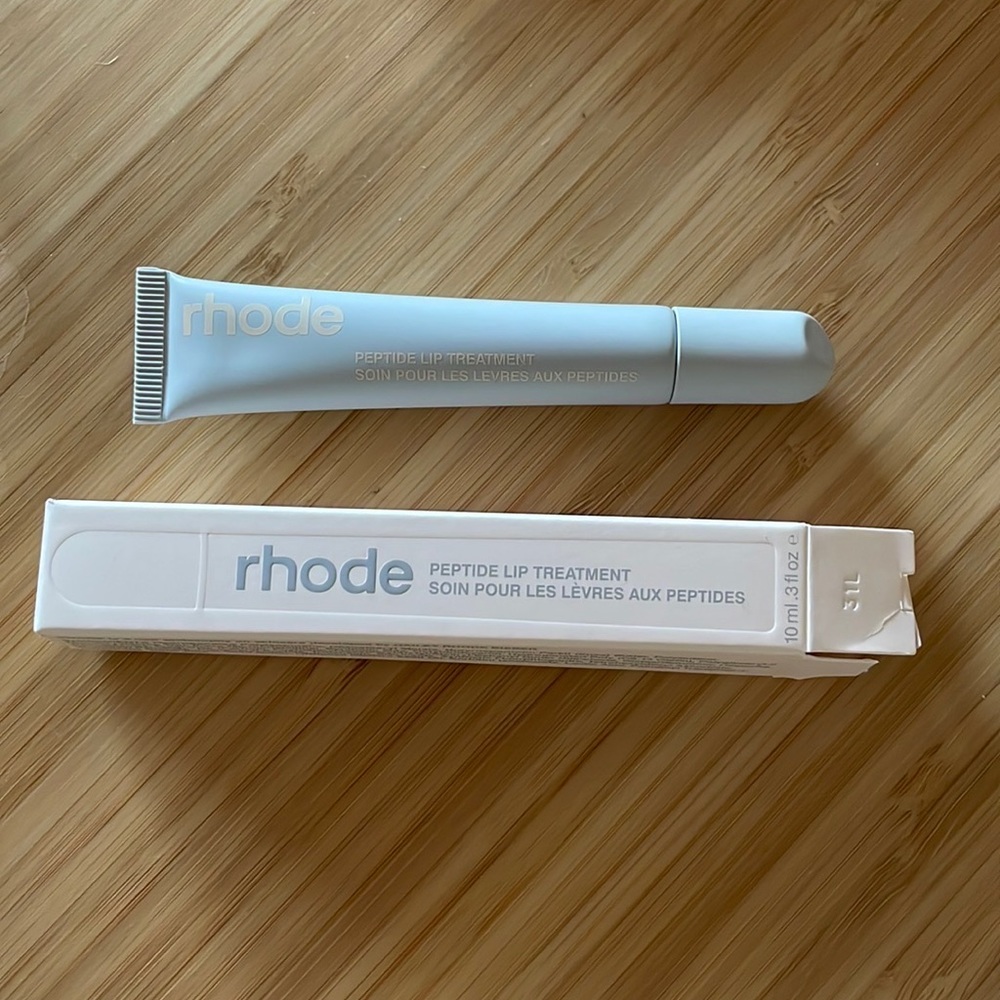 Rhode peptide lip treatment in salted caramel